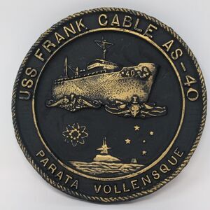 Vtg US Navy USS Frank Cable AS-40 Submarine Tender Plaque 7” Parata Vollensque